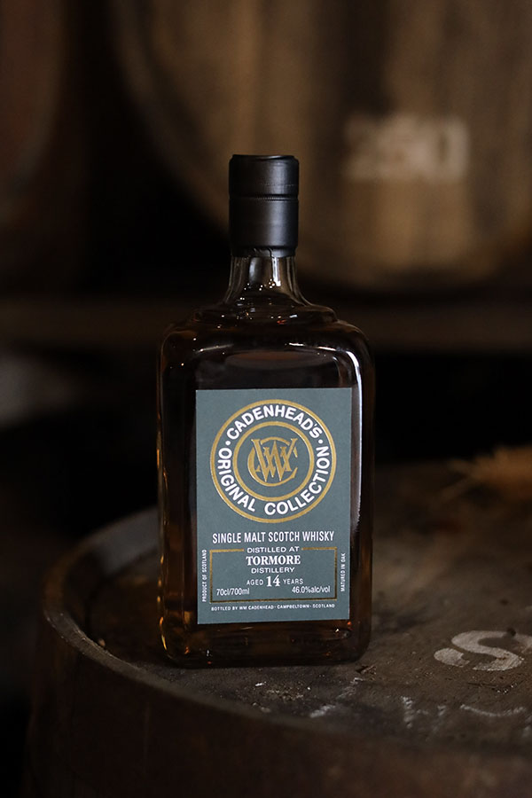 Cadenhead Tormore 14 YO 2011 - mood shot Cadenhead Tormore 14 YO 2011 - product shot