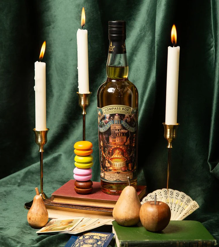 Compass Box Brûlée Royale mood shot candels