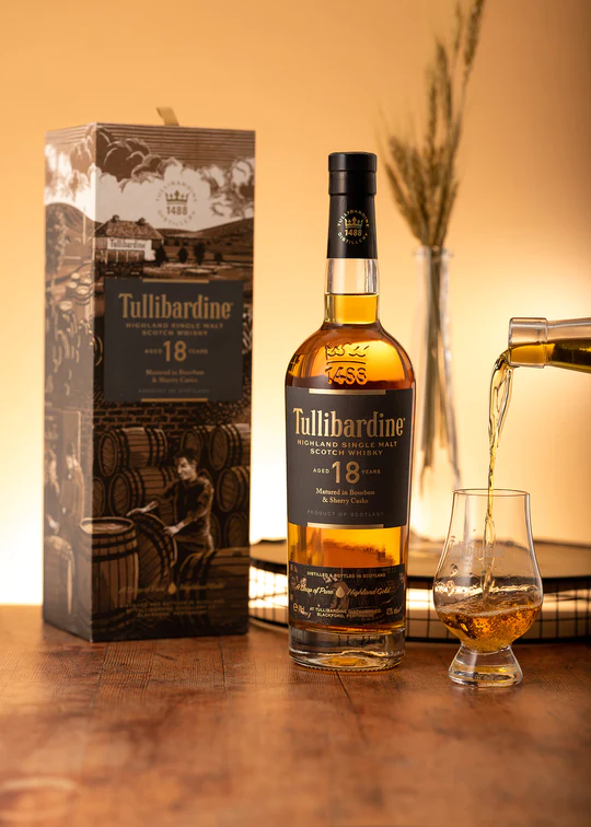 Tullibardine 18 YO mood shot 1